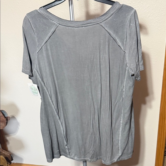 POL Charcoal Short Sleeve V-Neck Top - Picture 4 of 4